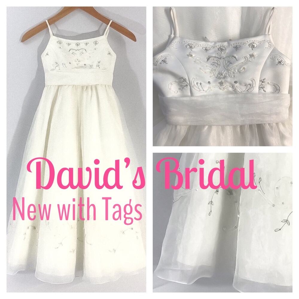DAVIDS BRIDAL Flower Girl or Communion Dress NEW WITHOUT TAGS SZ 6💐